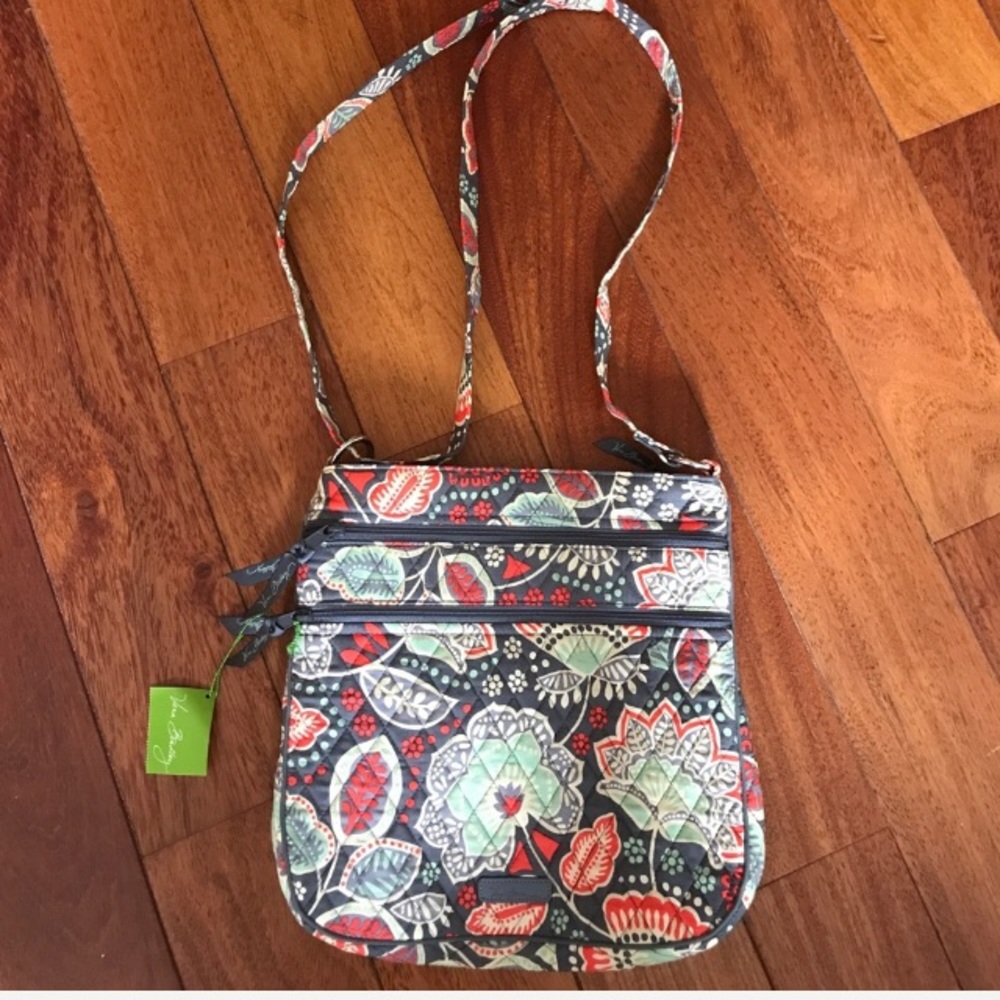 Vera Bradley Triple Zip Hipster in Nomadic Floral